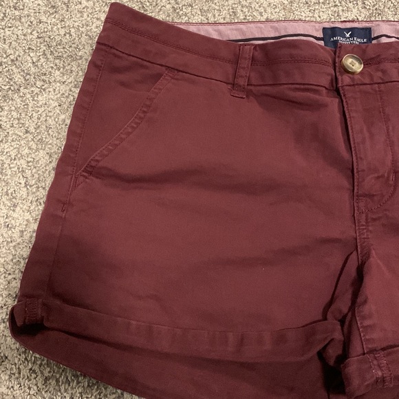 Maroon american eagle midi shorts - Picture 2 of 4
